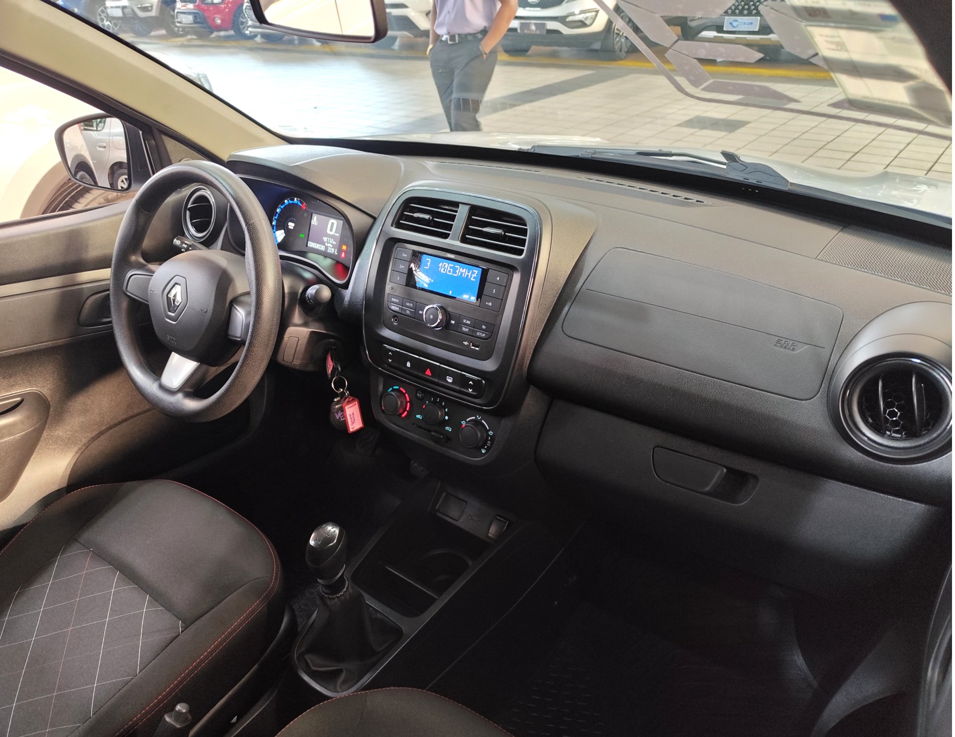 RENAULT KWID