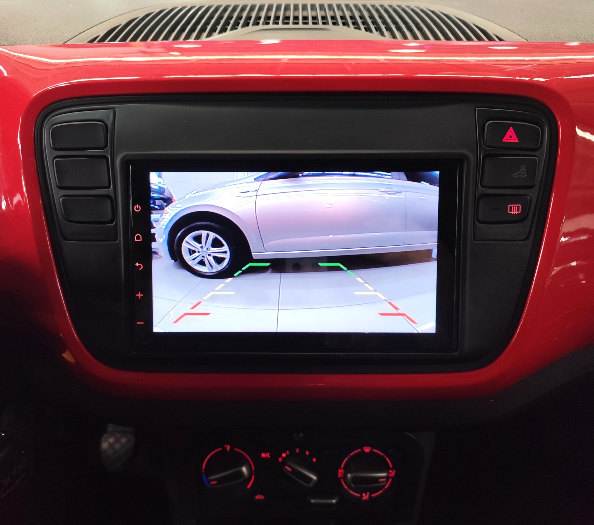 VOLKSWAGEN UP
