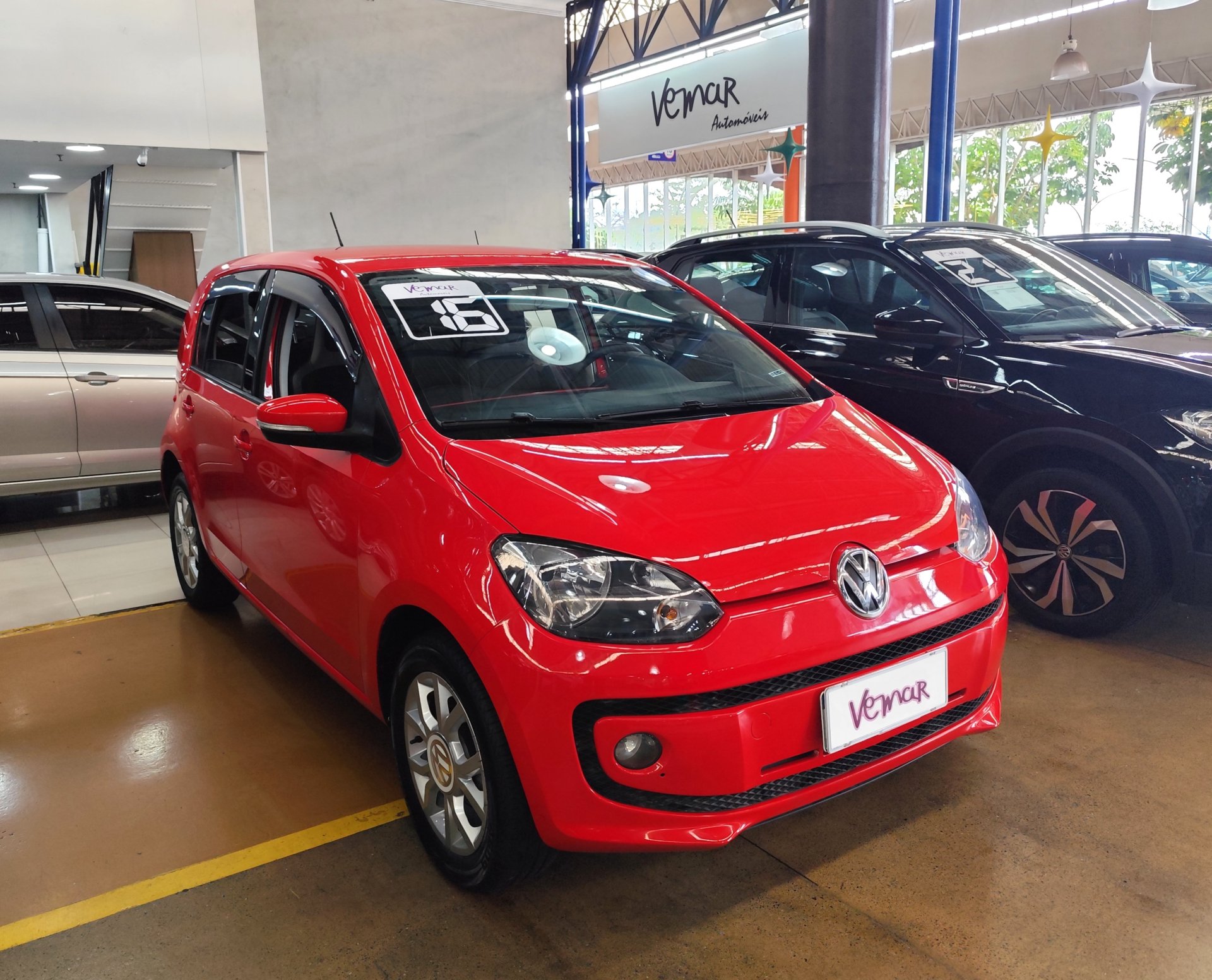 VOLKSWAGEN UP