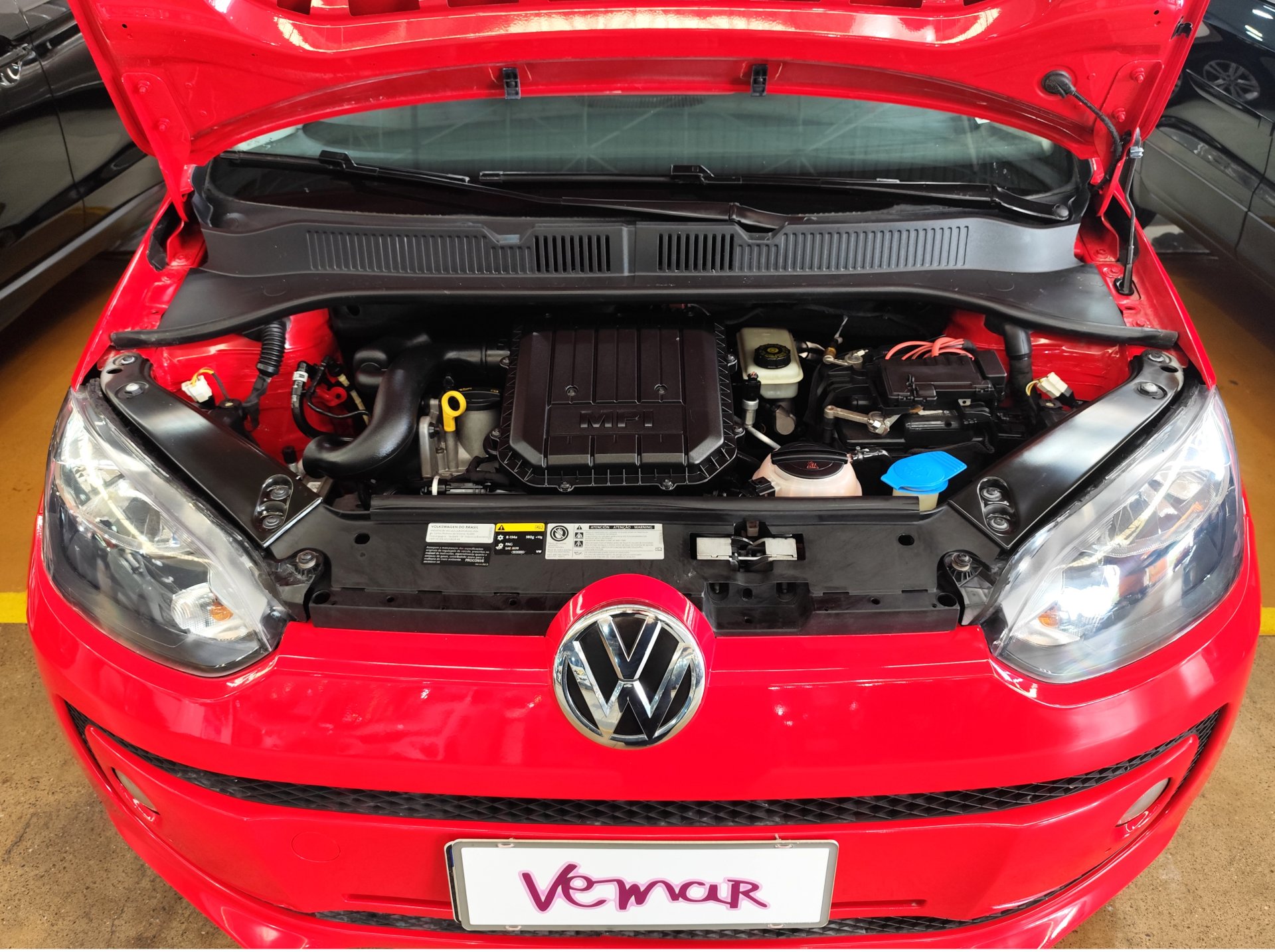 VOLKSWAGEN UP
