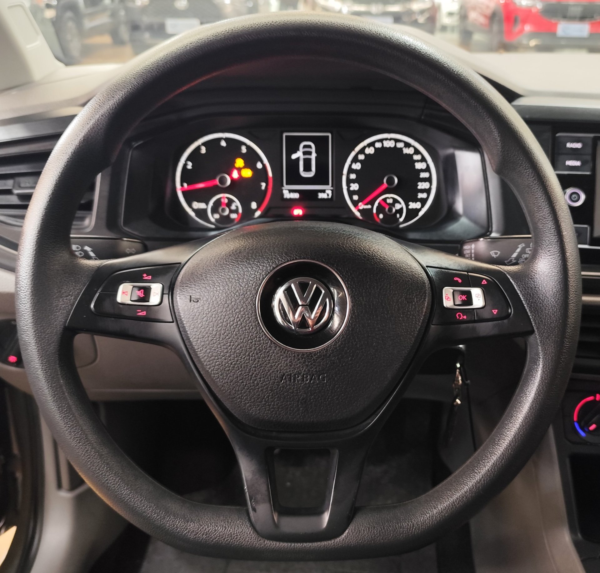 VOLKSWAGEN POLO
