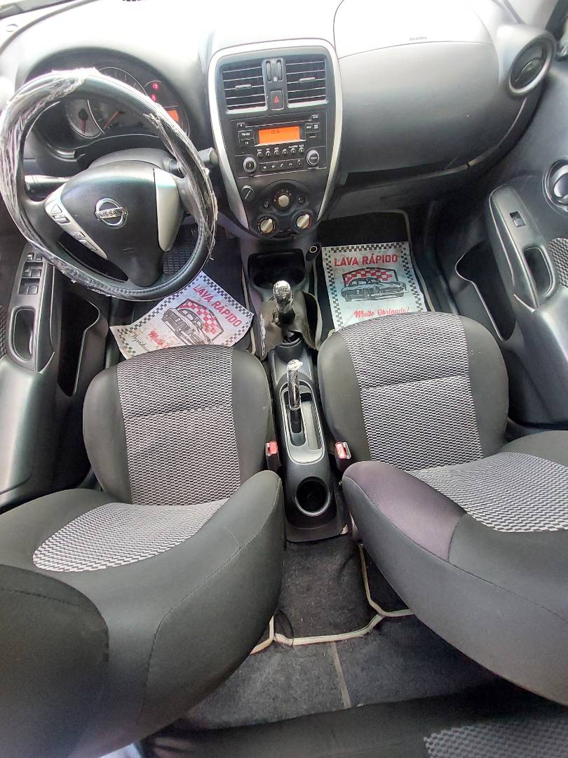NISSAN VERSA