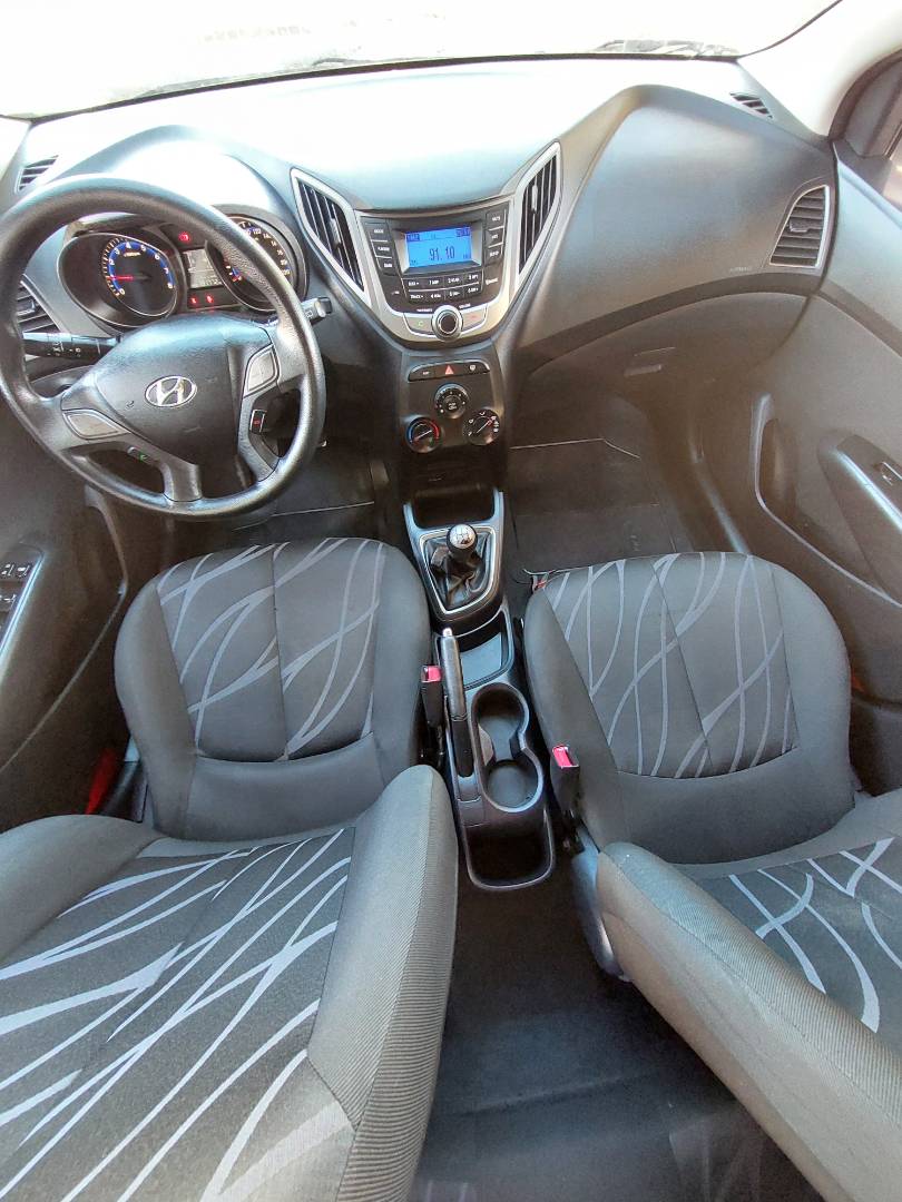 HYUNDAI HB20