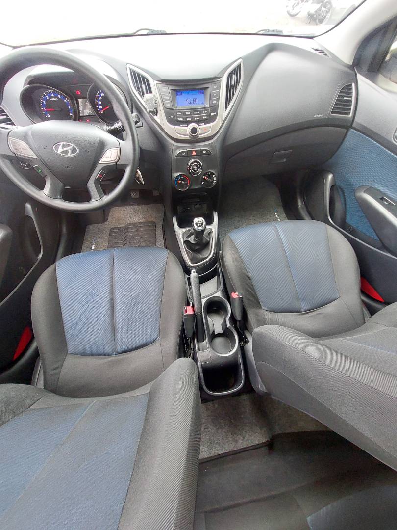 HYUNDAI HB20