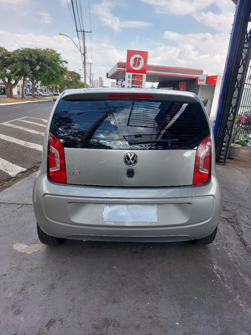 VOLKSWAGEN UP
