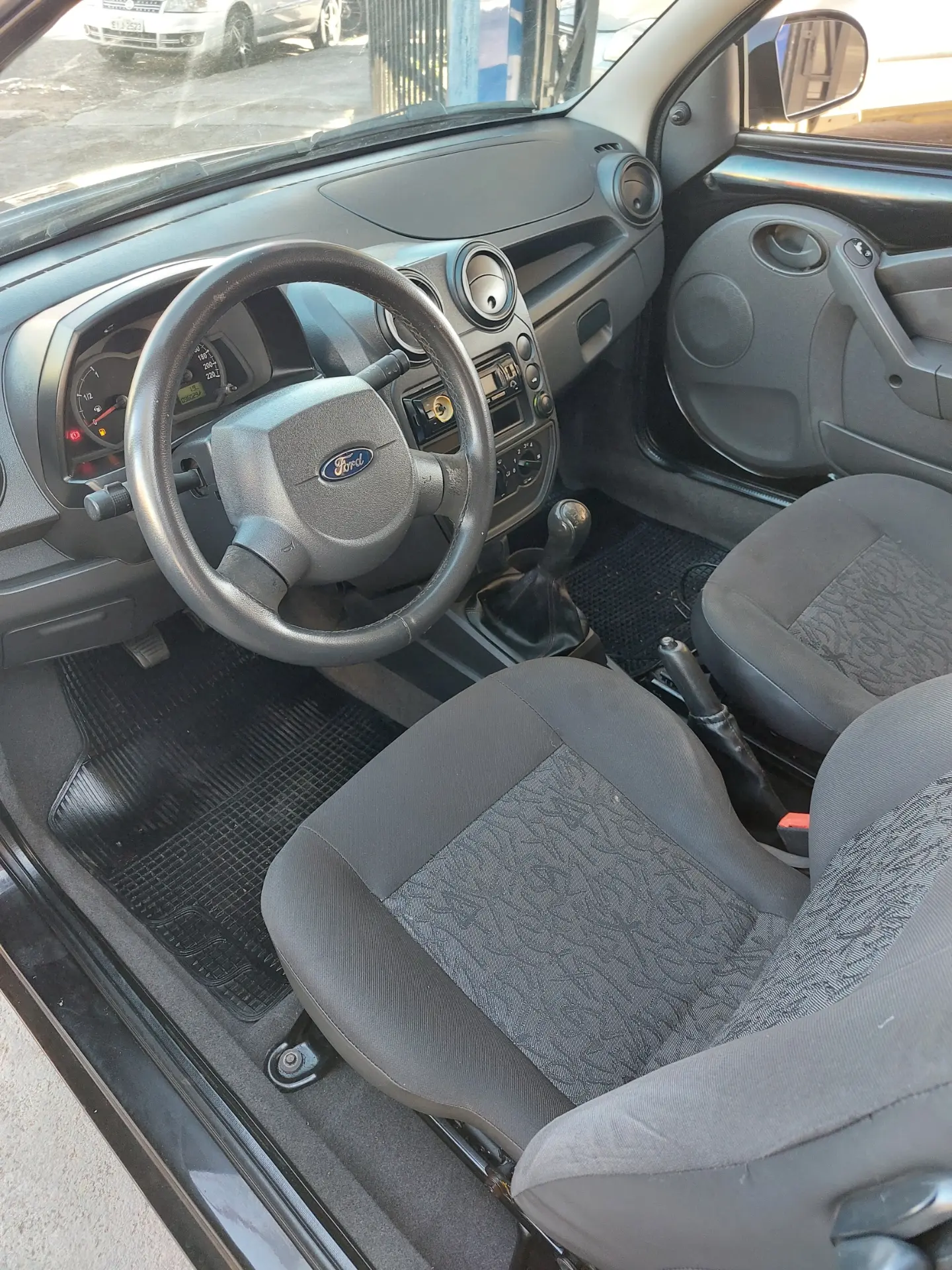 FORD KA