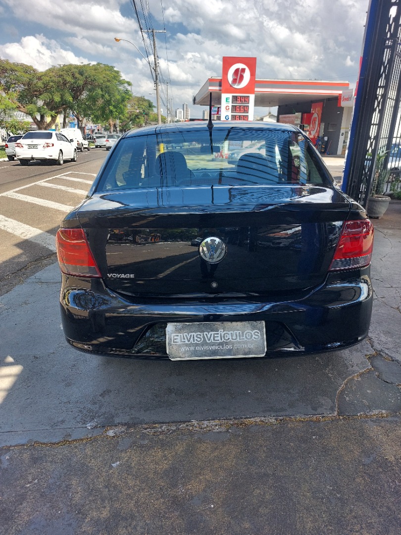 VOLKSWAGEN VOYAGE
