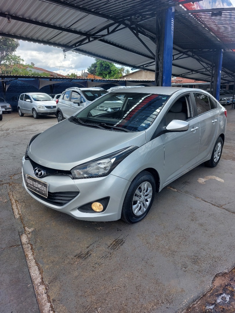 HYUNDAI HB20S