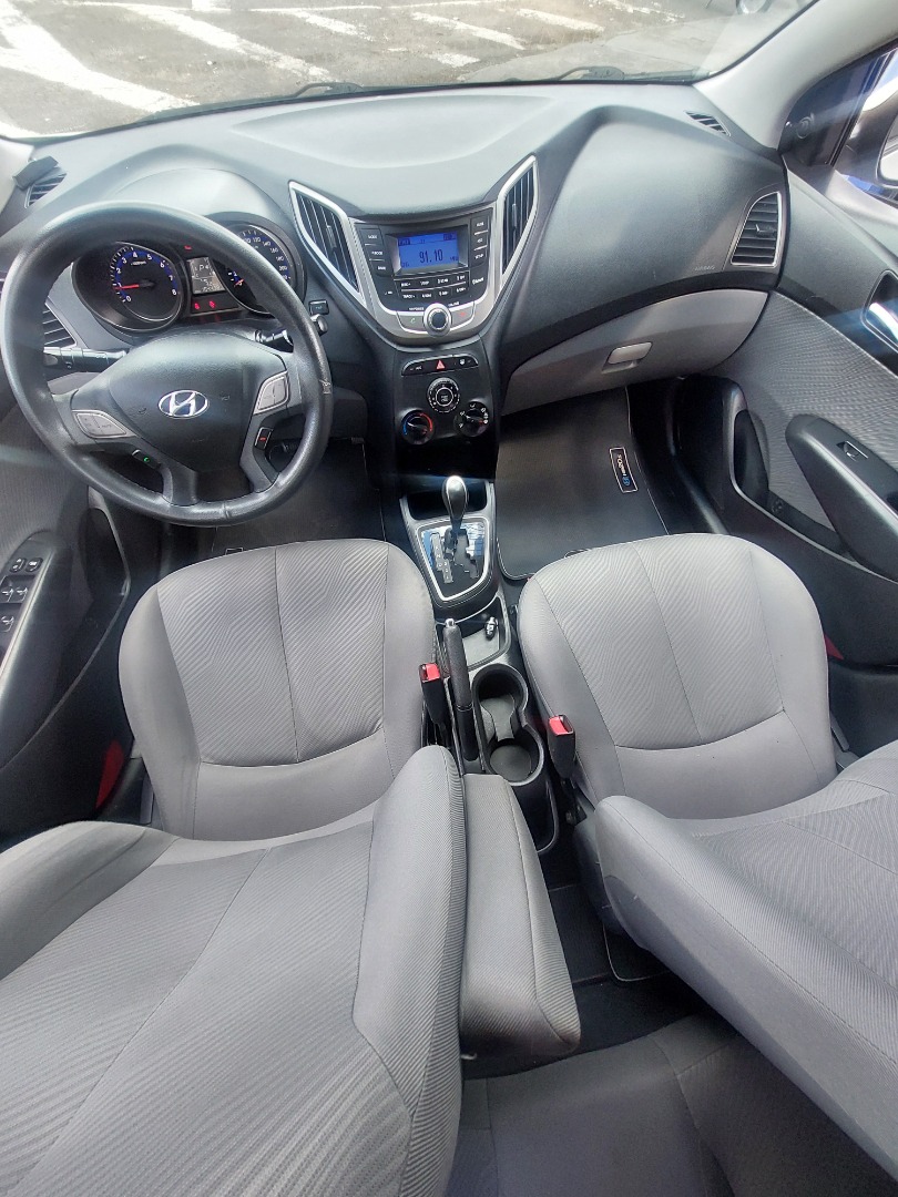HYUNDAI HB20S