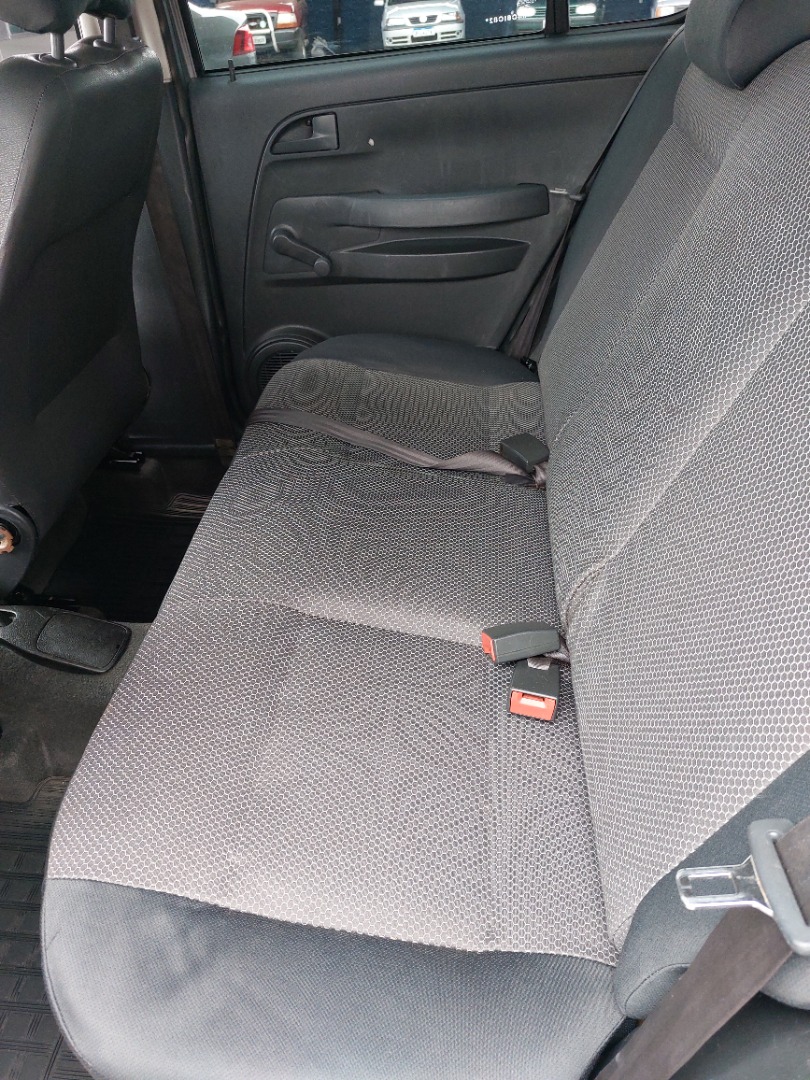 VOLKSWAGEN FOX