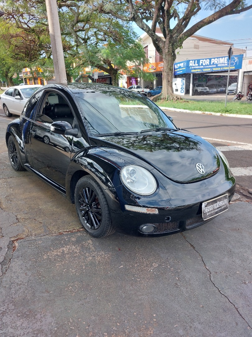 VOLKSWAGEN NEW BEETLE