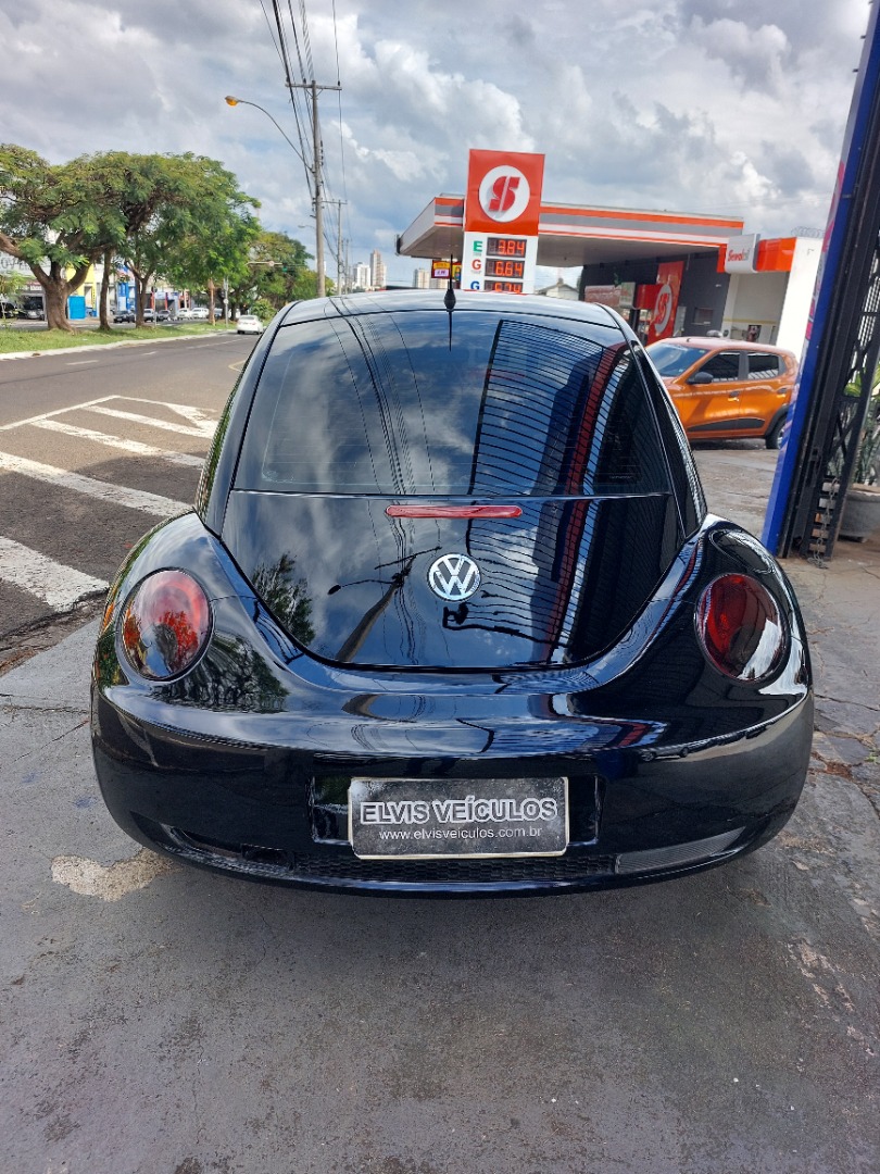 VOLKSWAGEN NEW BEETLE