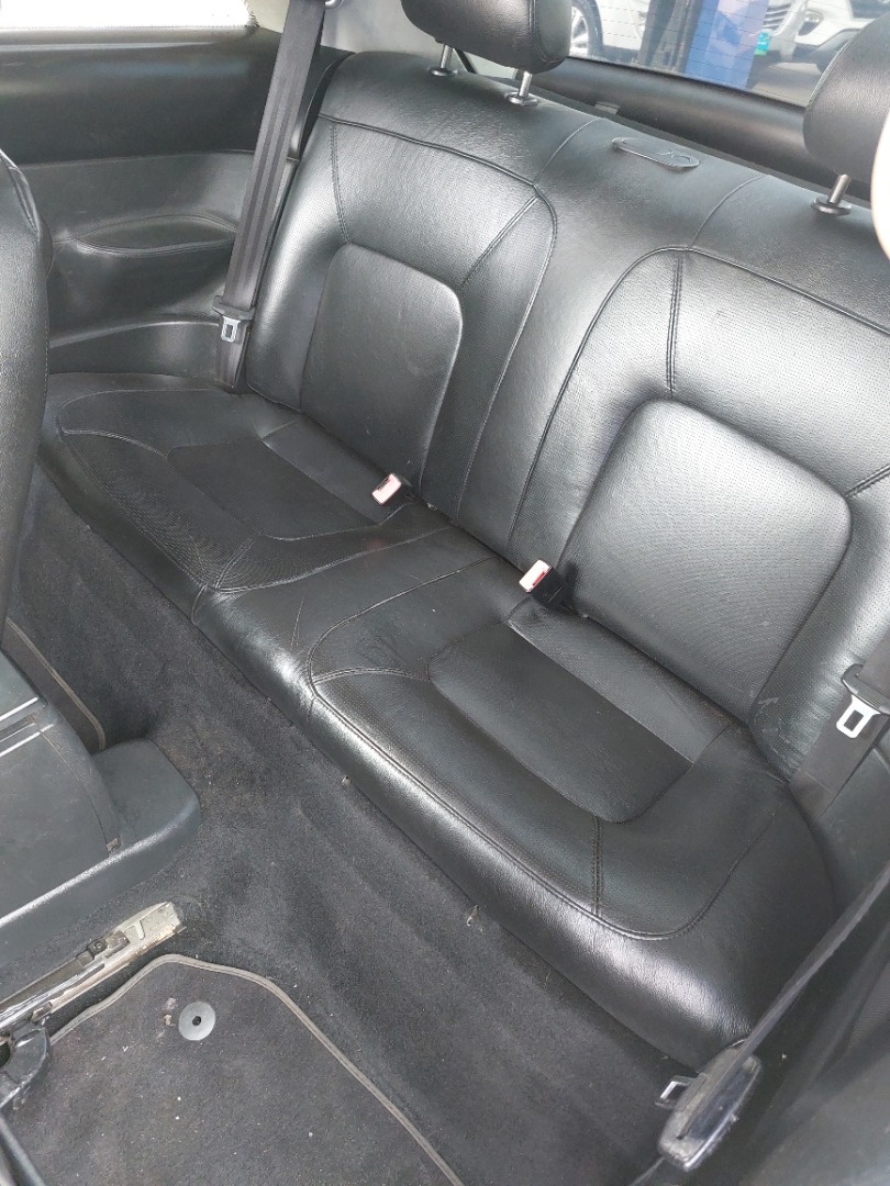 VOLKSWAGEN NEW BEETLE