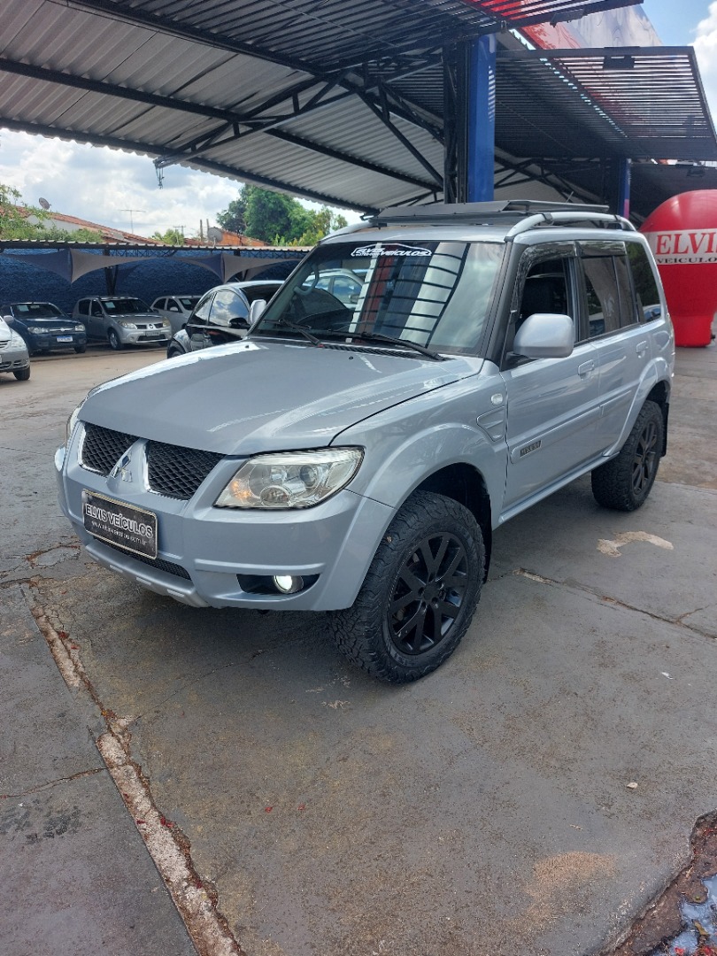 MITSUBISHI PAJERO TR4