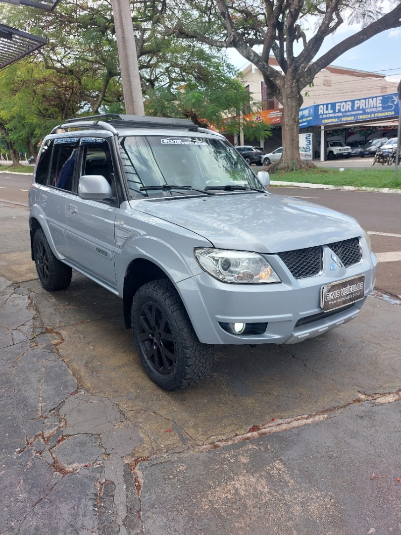 MITSUBISHI PAJERO TR4