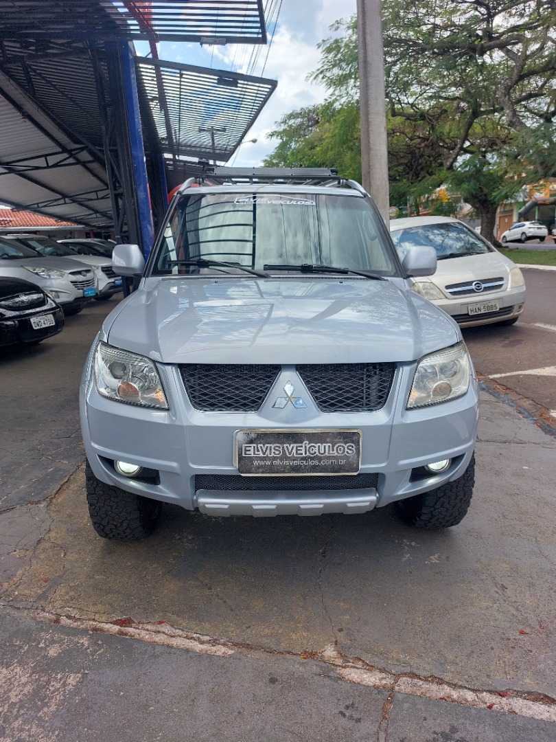 MITSUBISHI PAJERO TR4