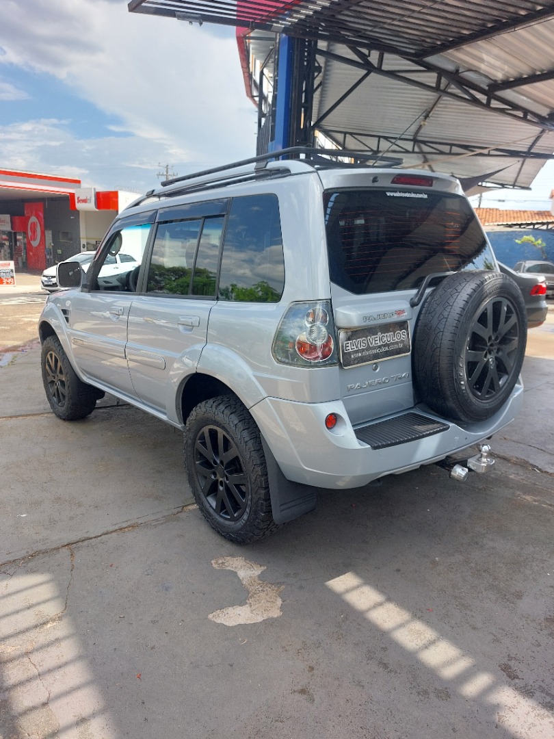 MITSUBISHI PAJERO TR4