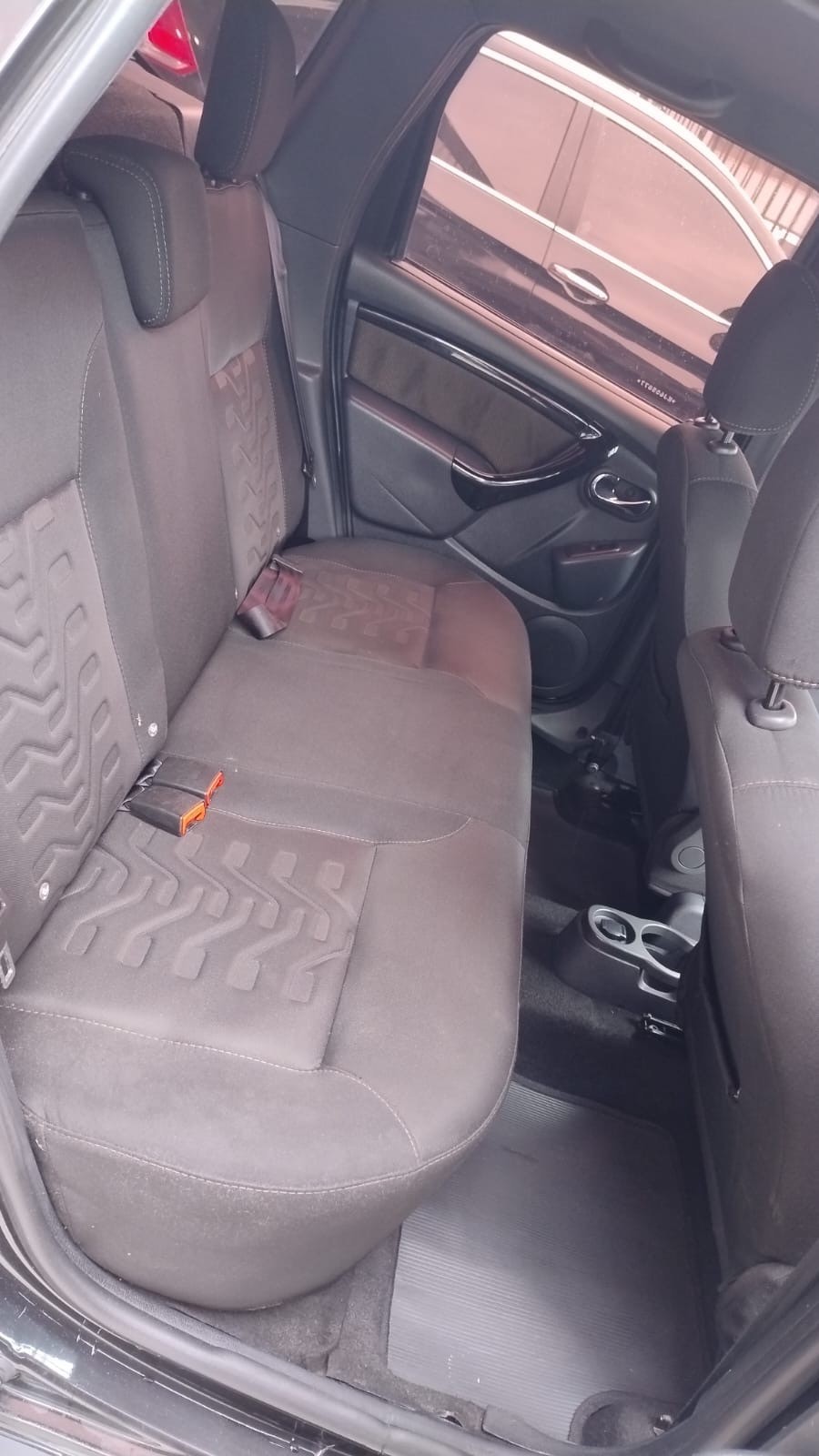 RENAULT DUSTER