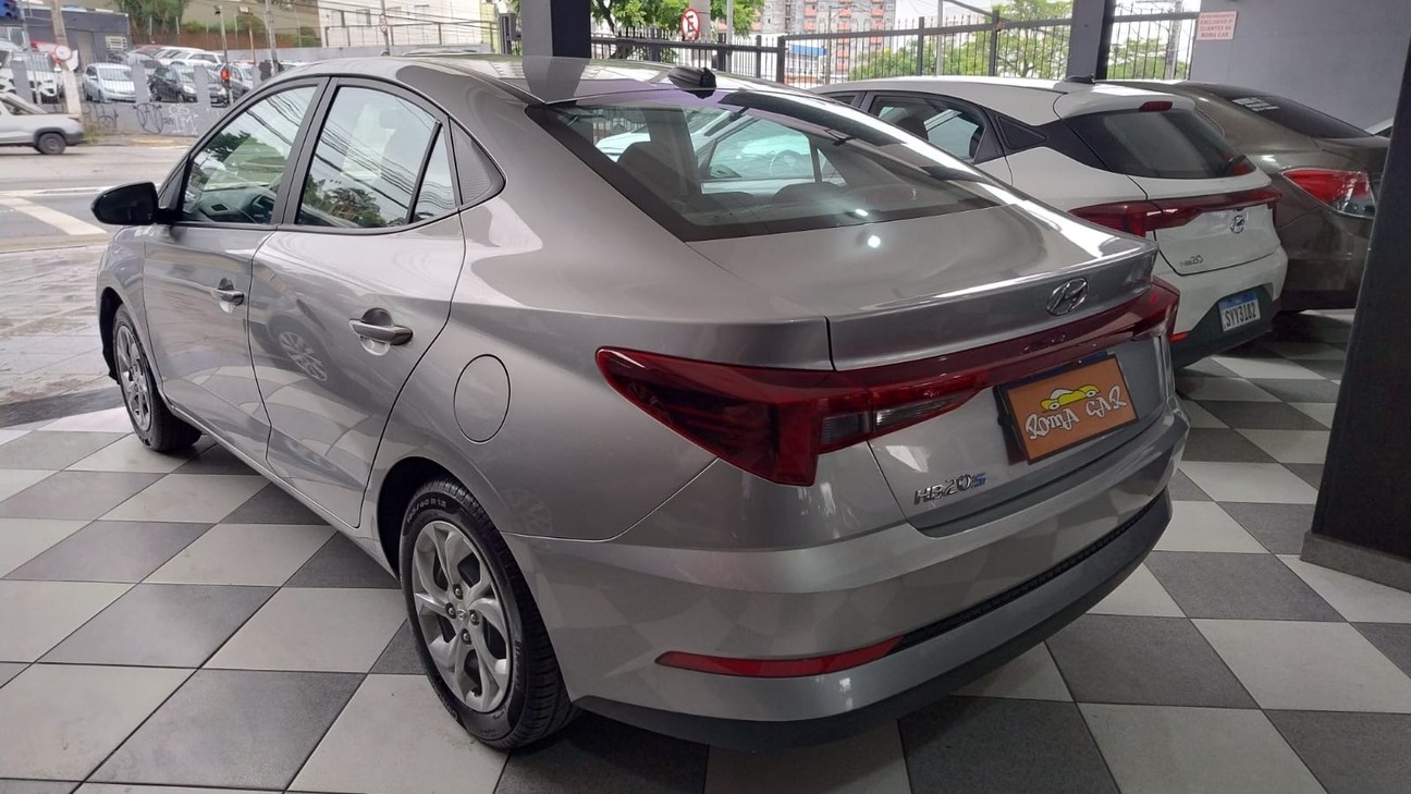 HYUNDAI HB20S