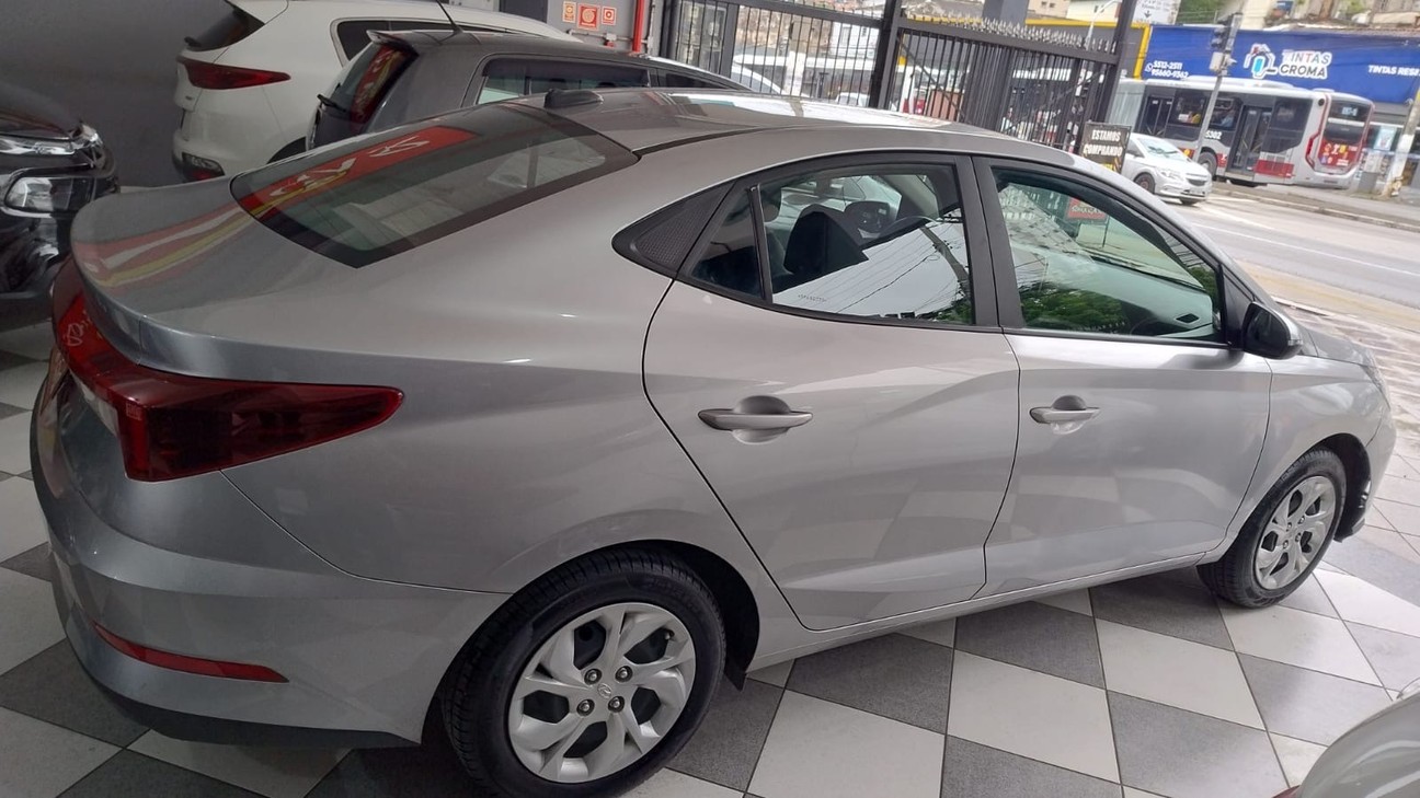 HYUNDAI HB20S