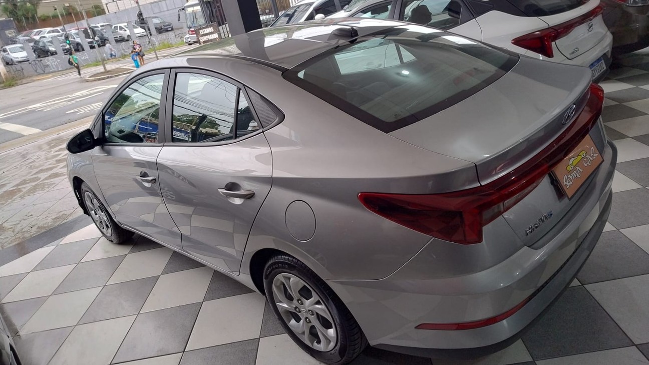 HYUNDAI HB20S