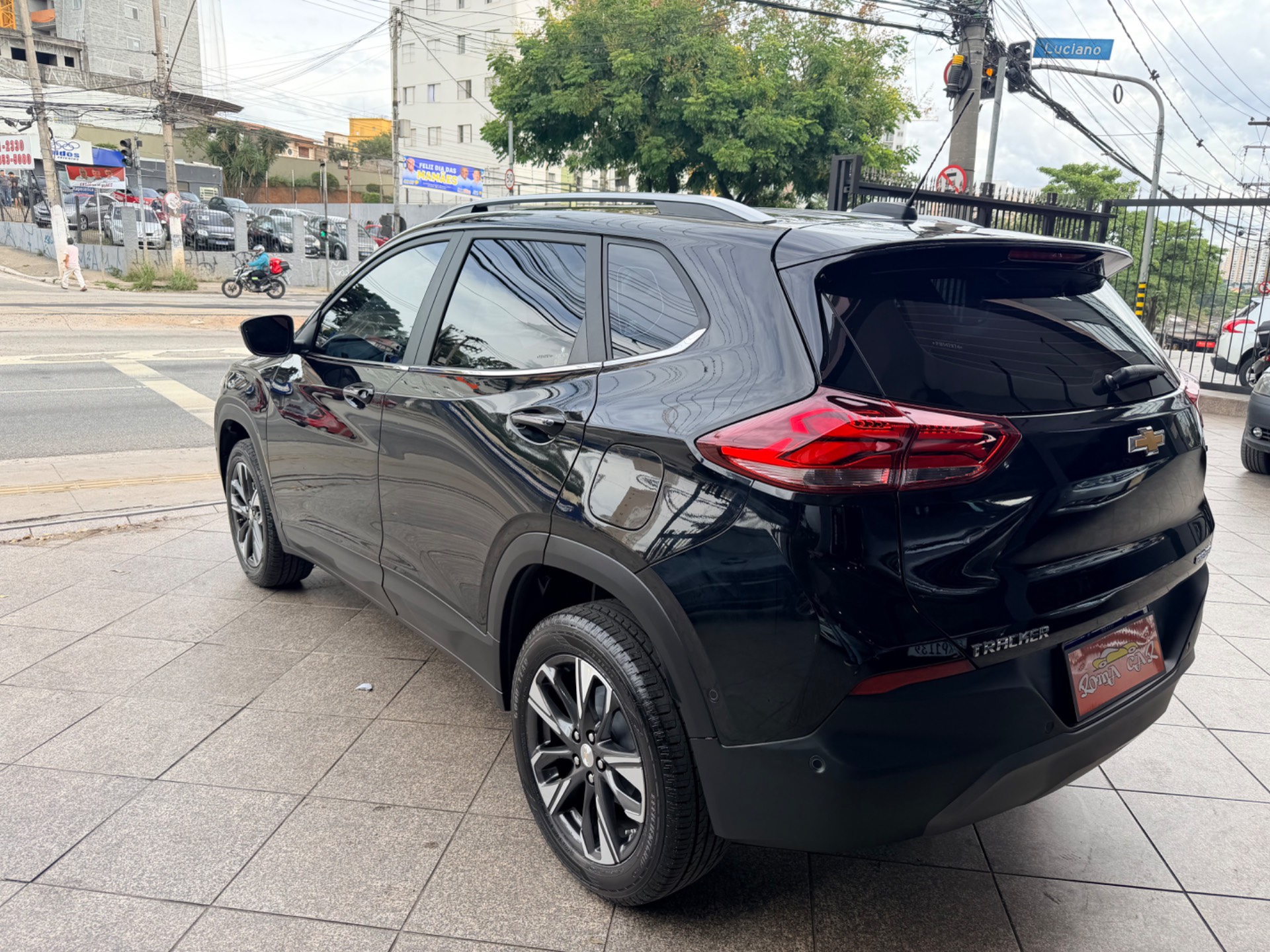 CHEVROLET TRACKER