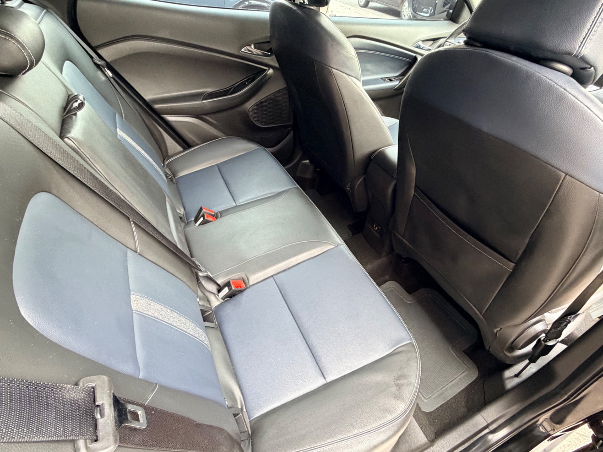CHEVROLET TRACKER