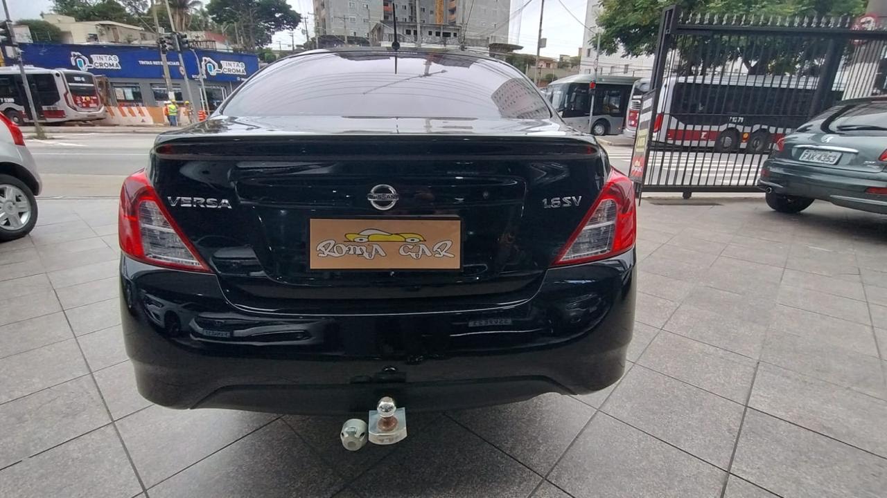 NISSAN VERSA