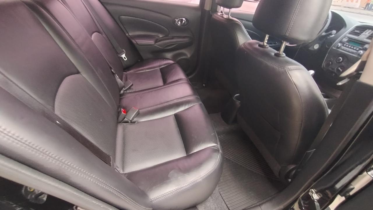 NISSAN VERSA