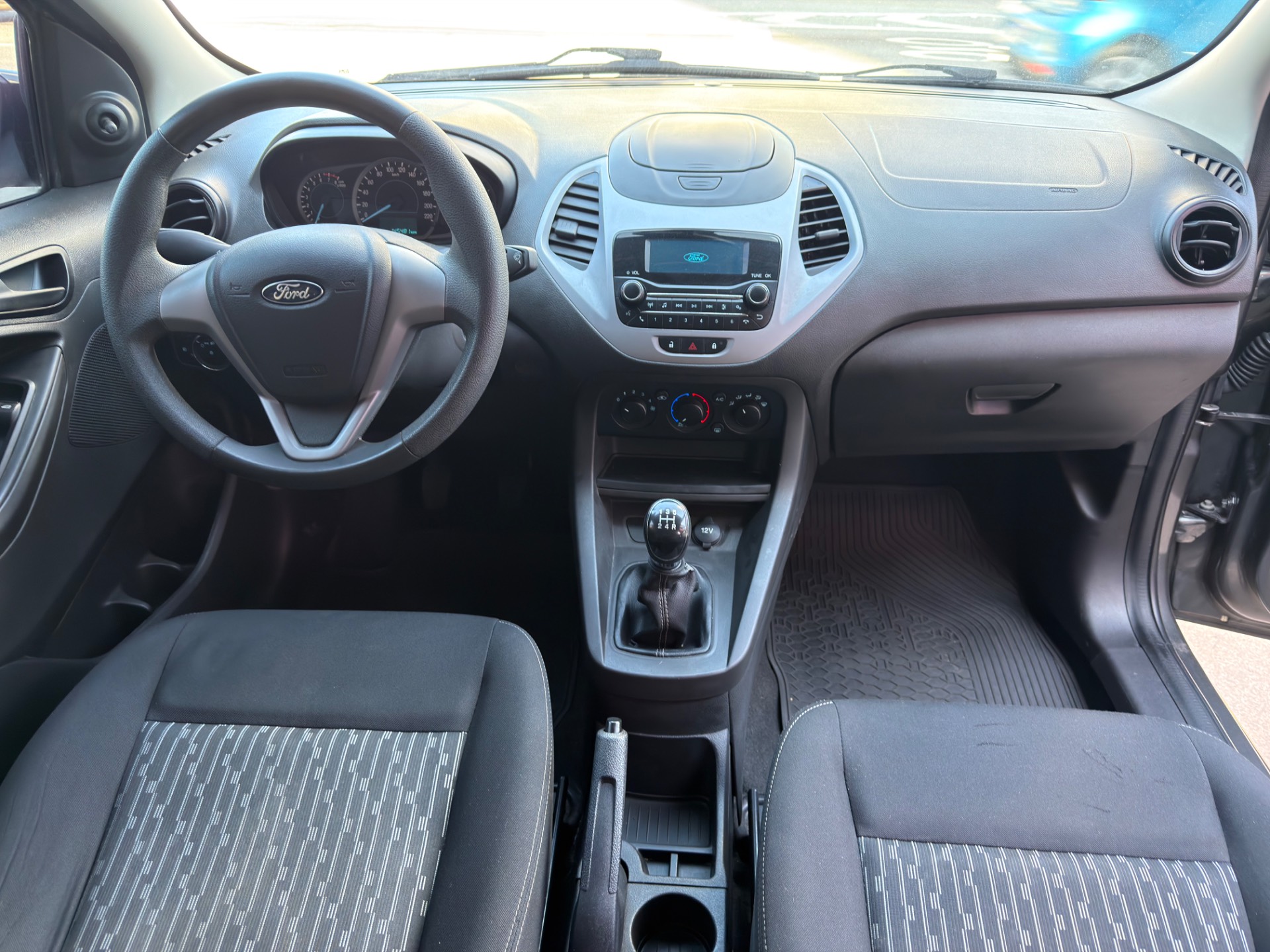 FORD KA