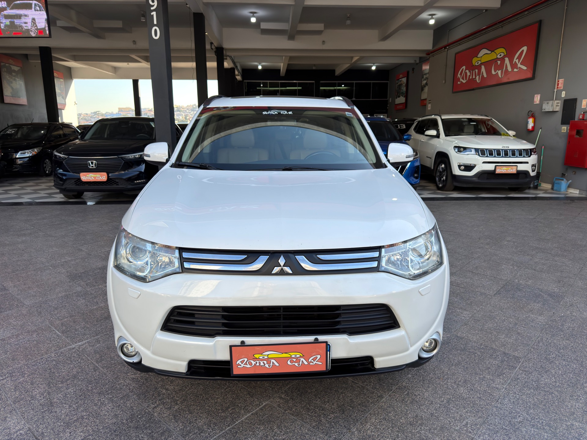MITSUBISHI OUTLANDER