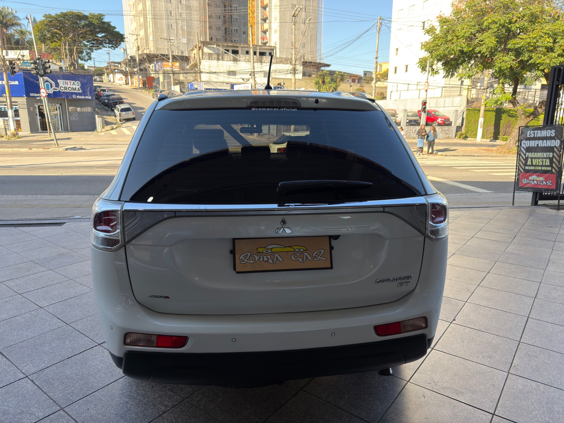 MITSUBISHI OUTLANDER