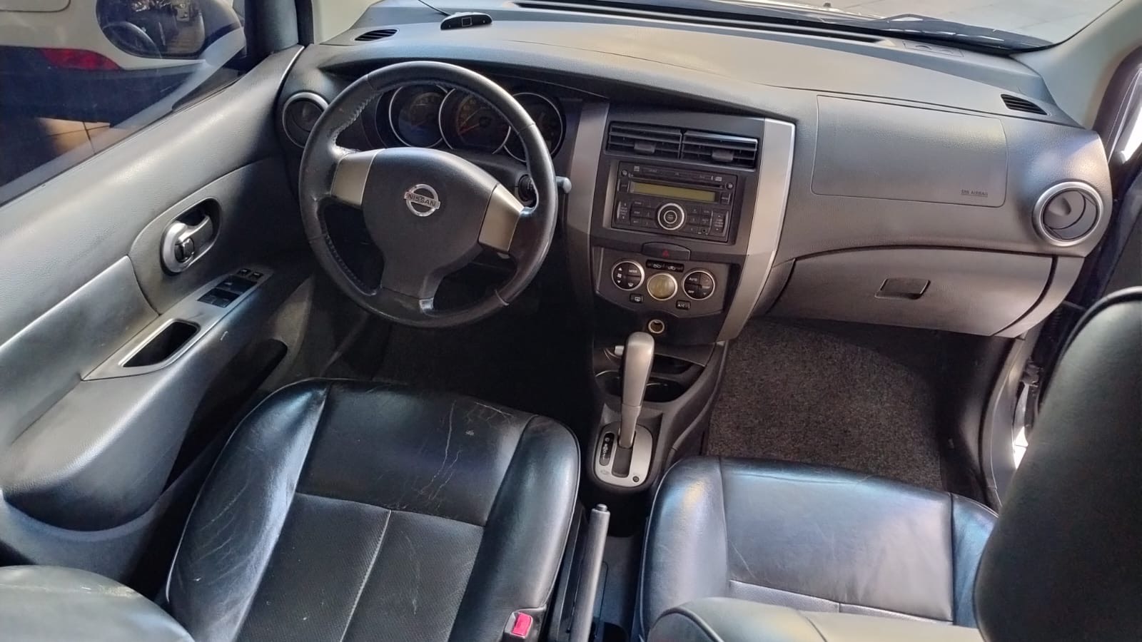 NISSAN LIVINA