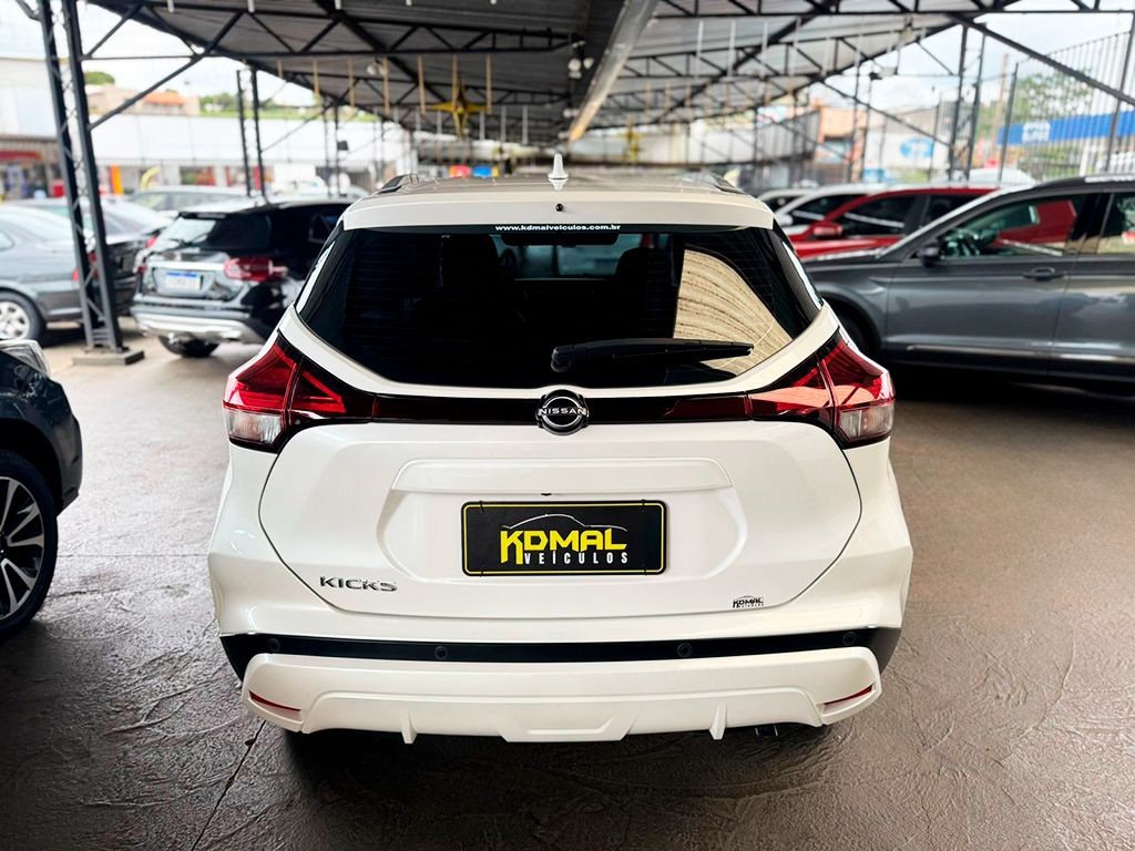 NISSAN KICKS