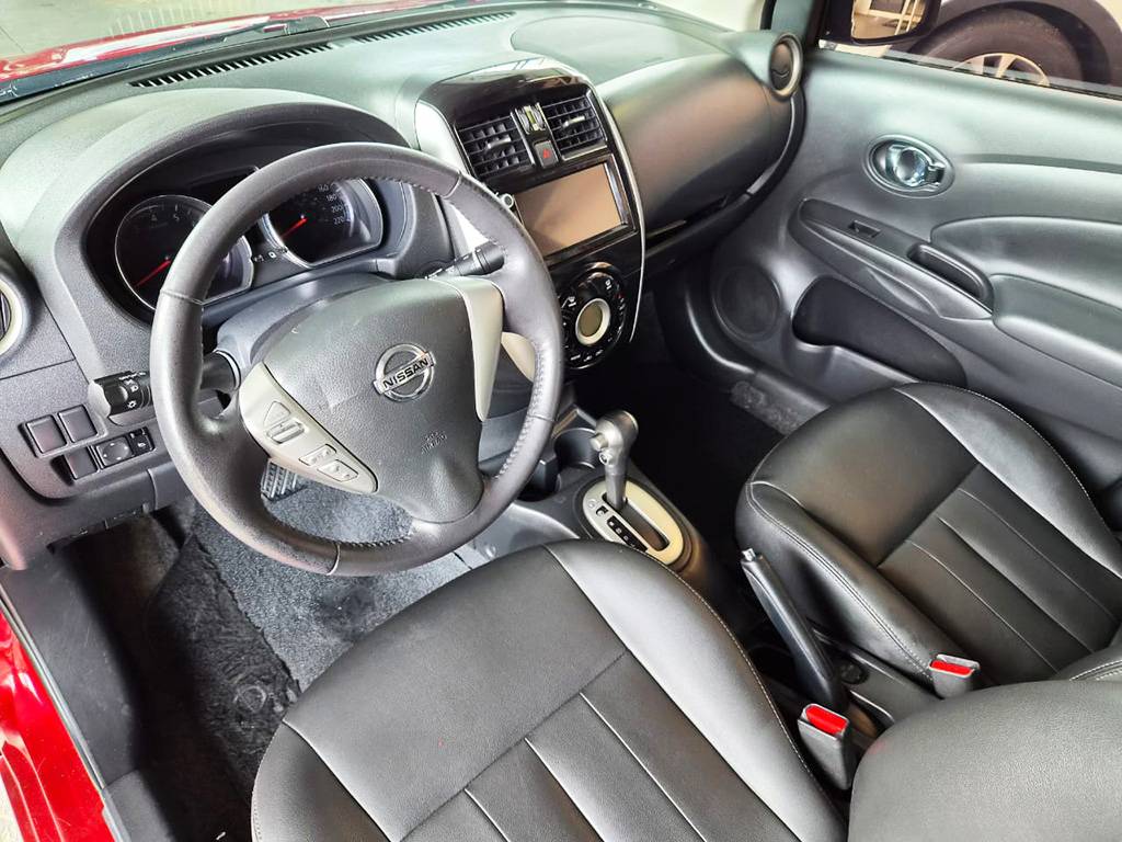 NISSAN VERSA
