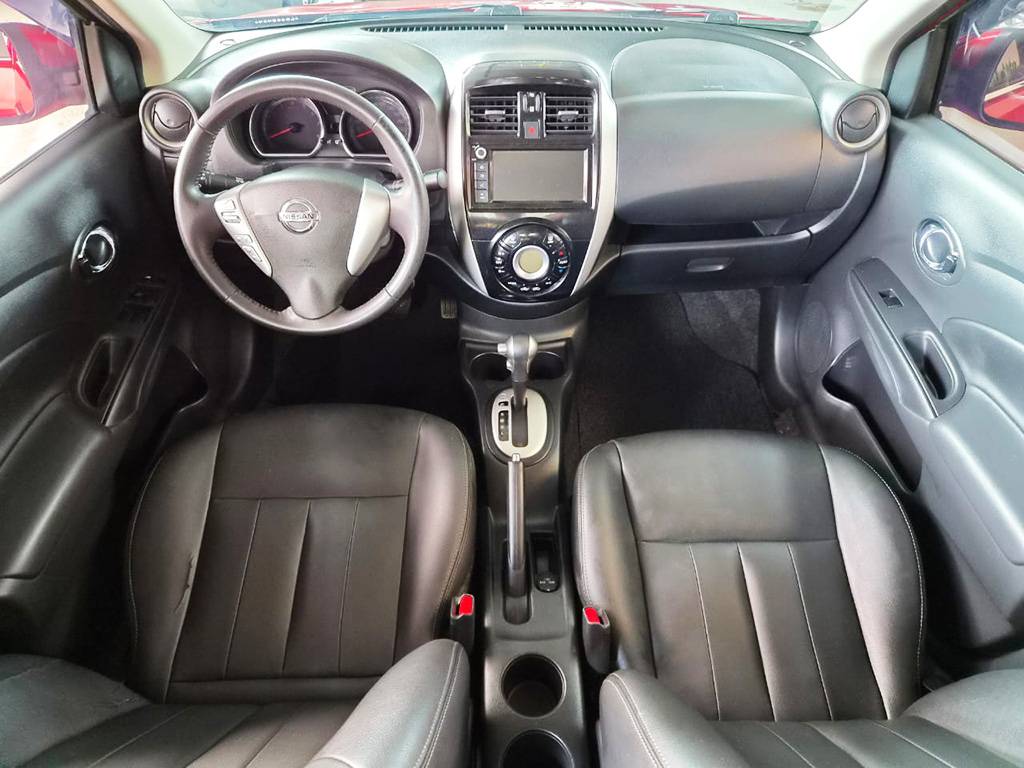 NISSAN VERSA