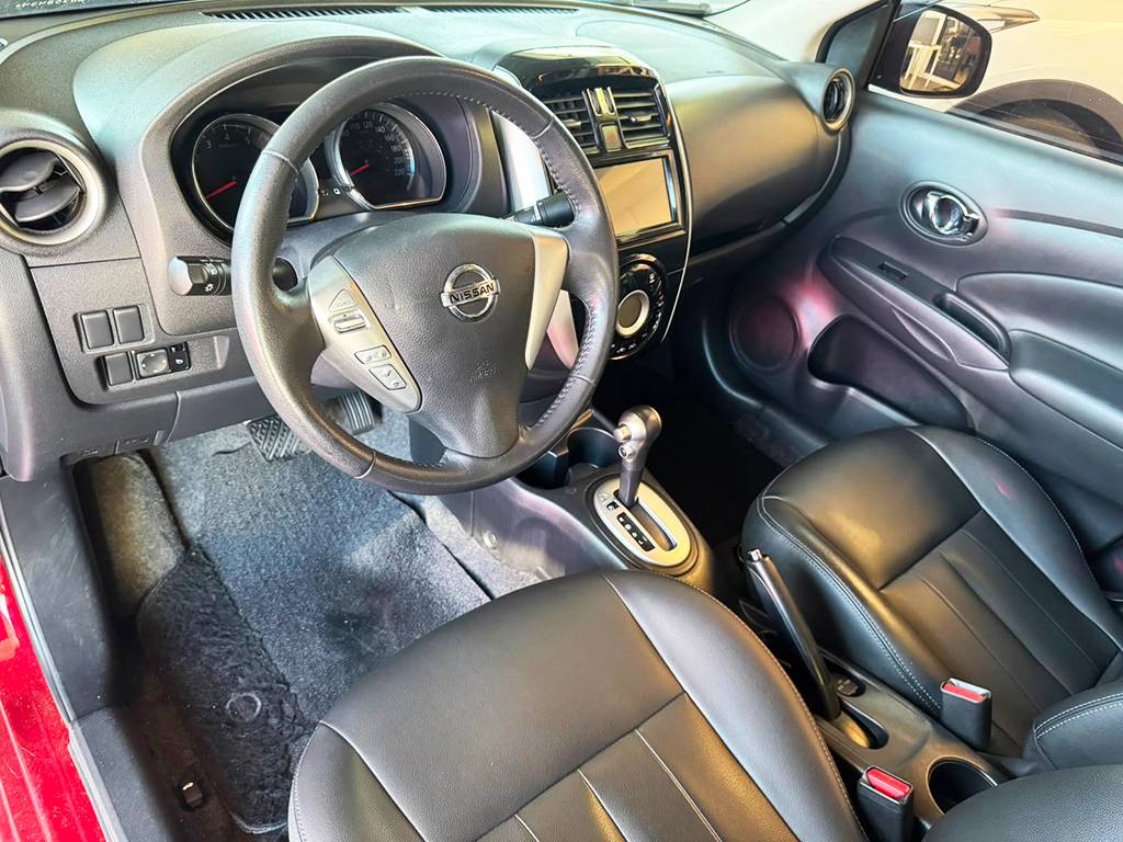 NISSAN VERSA