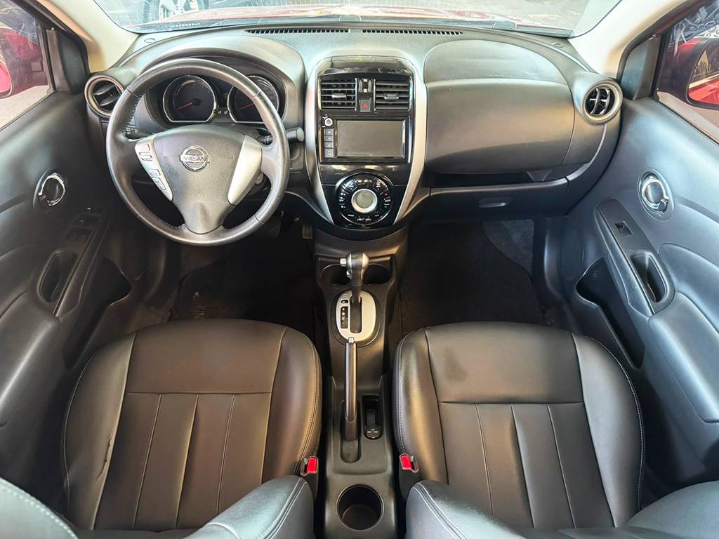 NISSAN VERSA