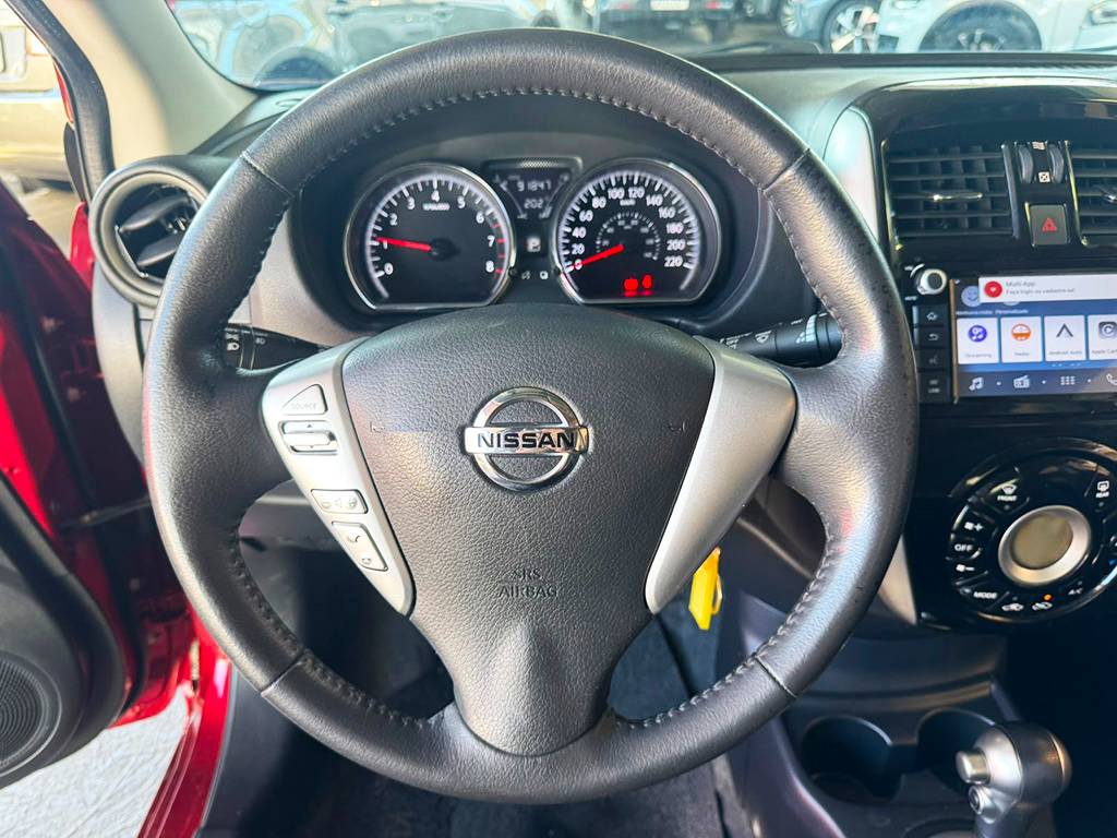 NISSAN VERSA
