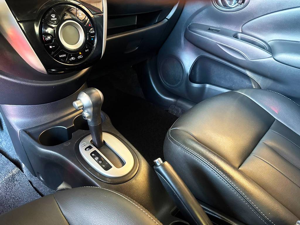 NISSAN VERSA