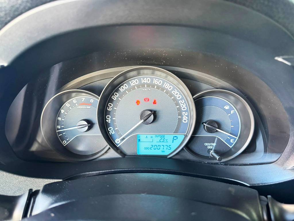 TOYOTA COROLLA