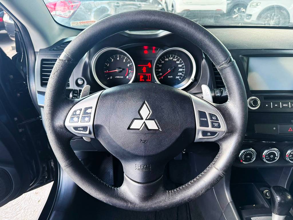 MITSUBISHI LANCER