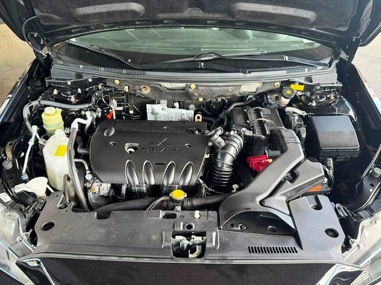 MITSUBISHI LANCER