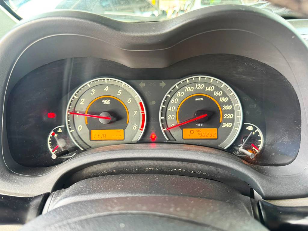 TOYOTA COROLLA