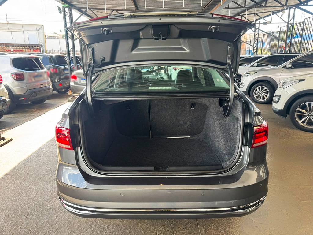 VOLKSWAGEN VIRTUS