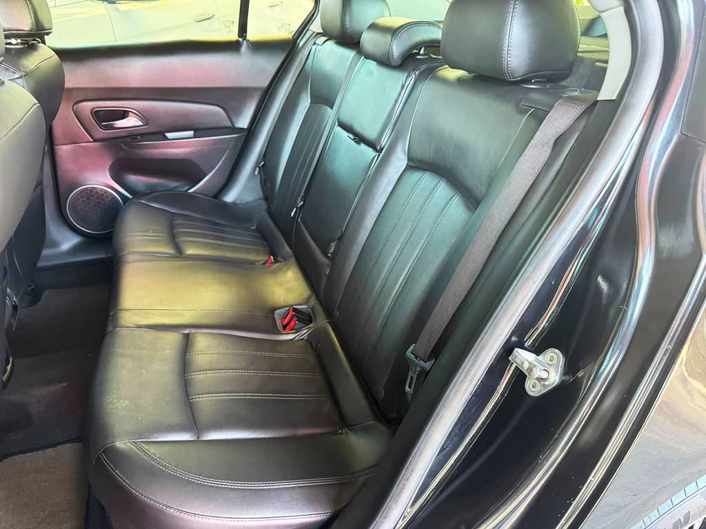 CHEVROLET CRUZE