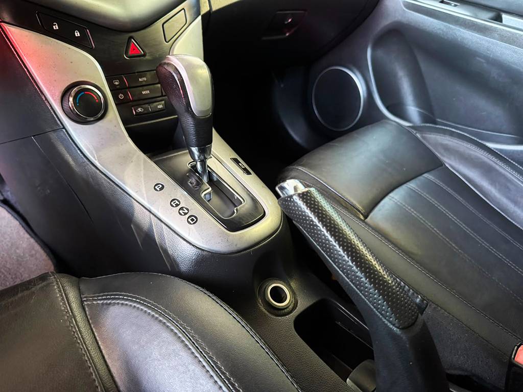 CHEVROLET CRUZE