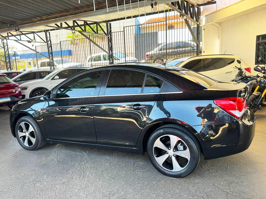CHEVROLET CRUZE