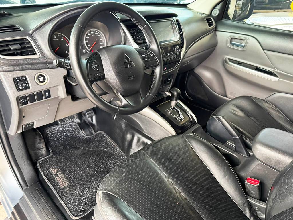 MITSUBISHI L200 TRITON