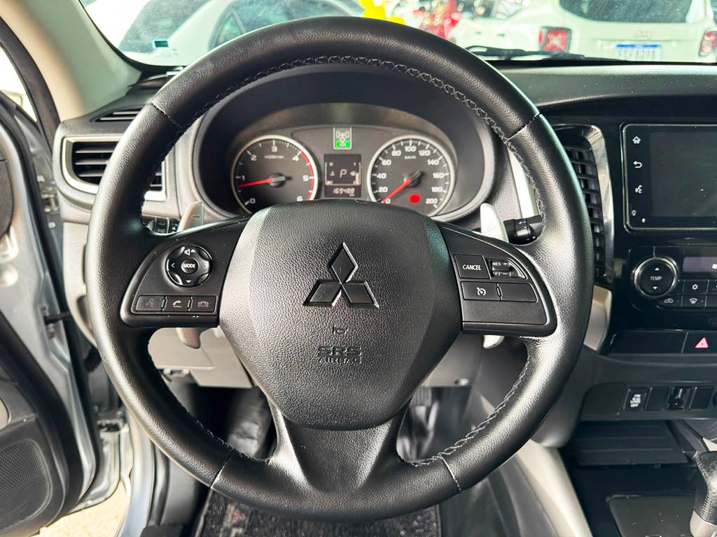 MITSUBISHI L200 TRITON